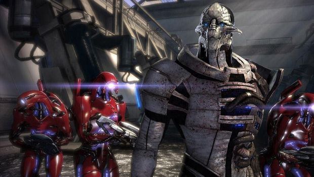 Saren Arterius, the main antagoist of Mass Effect 1, flanked by Geth Destroyers